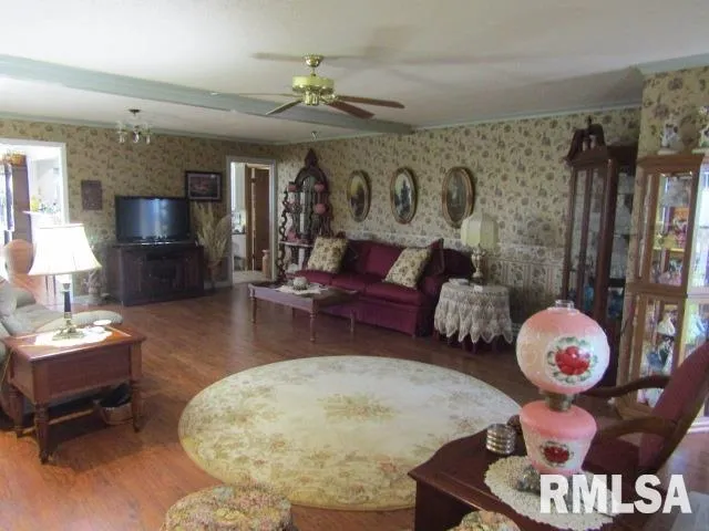 $230,000 | 195 Market Street, Elizabethtown, IL 62931