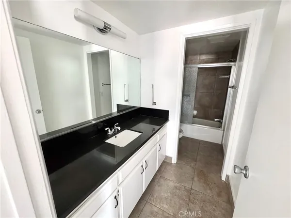 $2,000 | 579 West 14th Street, Unit 4, San Pedro, CA 90731