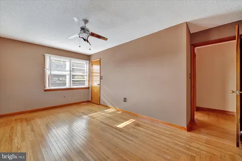 $271,000 | 100 High Street, Pine Grove, PA 17963