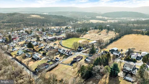 $271,000 | 100 High Street, Pine Grove, PA 17963