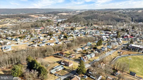 $271,000 | 100 High Street, Pine Grove, PA 17963