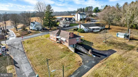 $271,000 | 100 High Street, Pine Grove, PA 17963