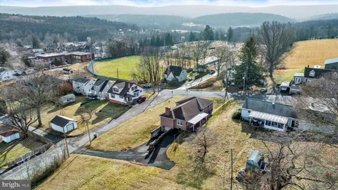 $271,000 | 100 High Street, Pine Grove, PA 17963