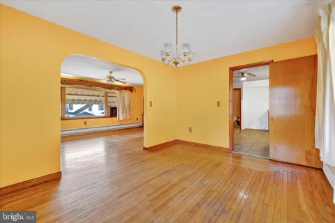 $271,000 | 100 High Street, Pine Grove, PA 17963