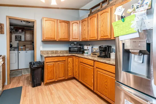 $169,900 | 101 East Knauer Street, Ava, IL 62907