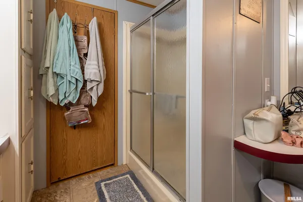 $169,900 | 101 East Knauer Street, Ava, IL 62907