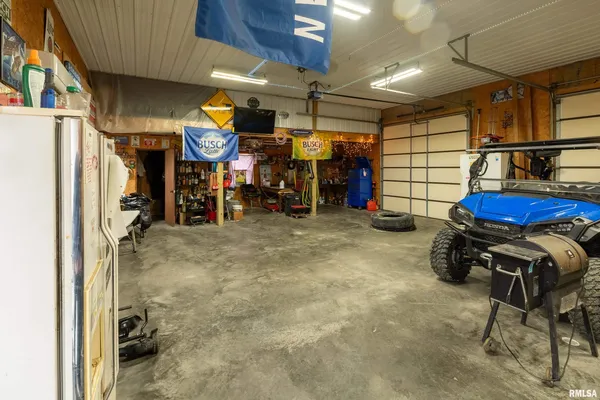 $169,900 | 101 East Knauer Street, Ava, IL 62907