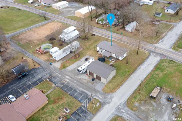 $159,900 | 101 East Knauer Street, Ava, IL 62907