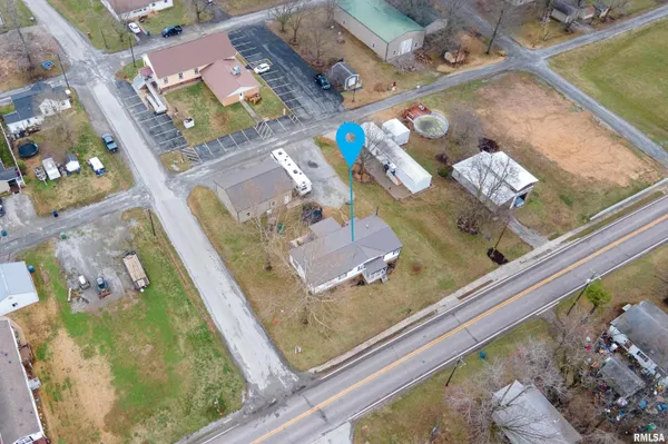 $159,900 | 101 East Knauer Street, Ava, IL 62907