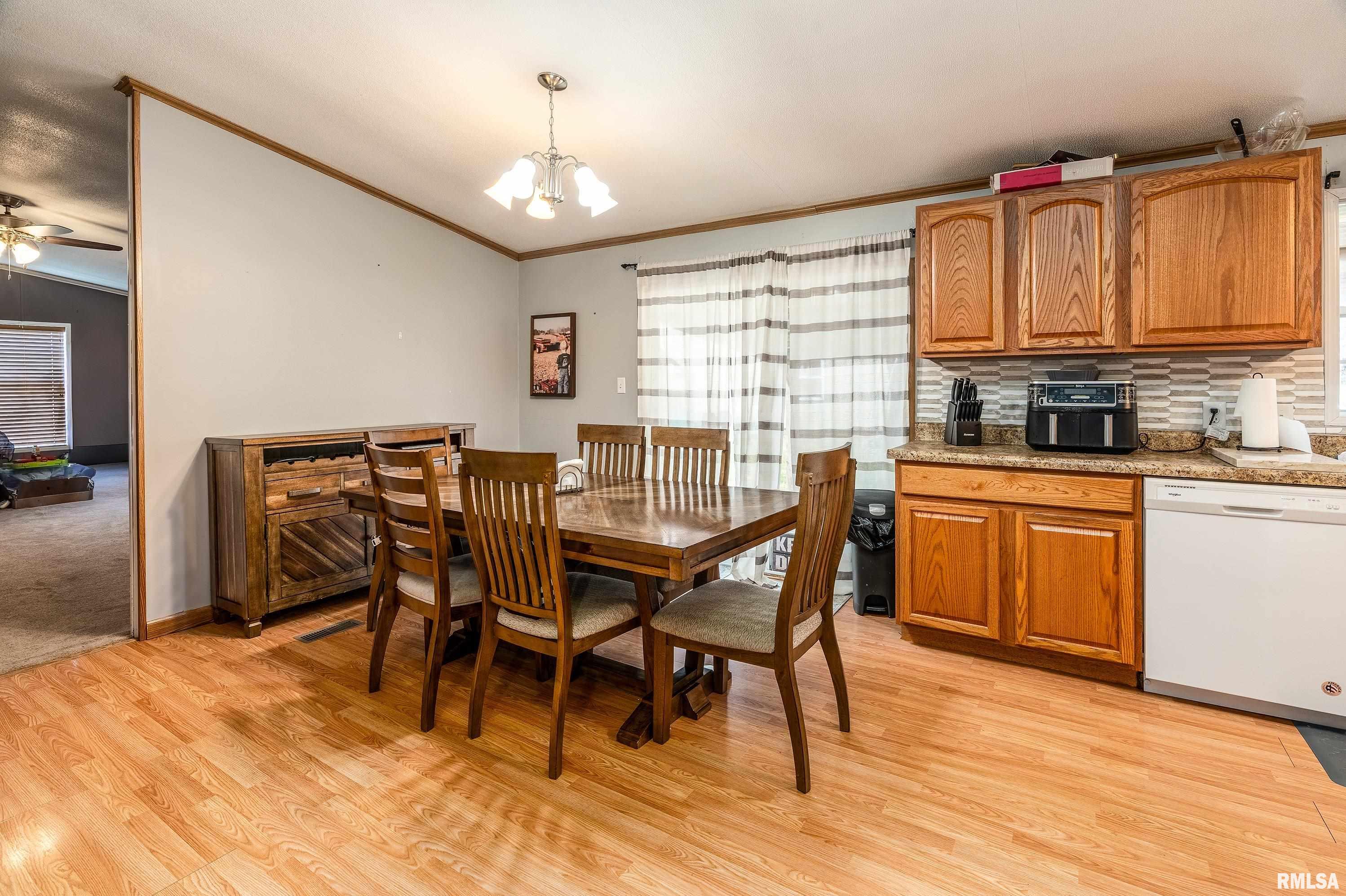 101 East Knauer Street Ava, IL 62907 - Photo 9 of 44