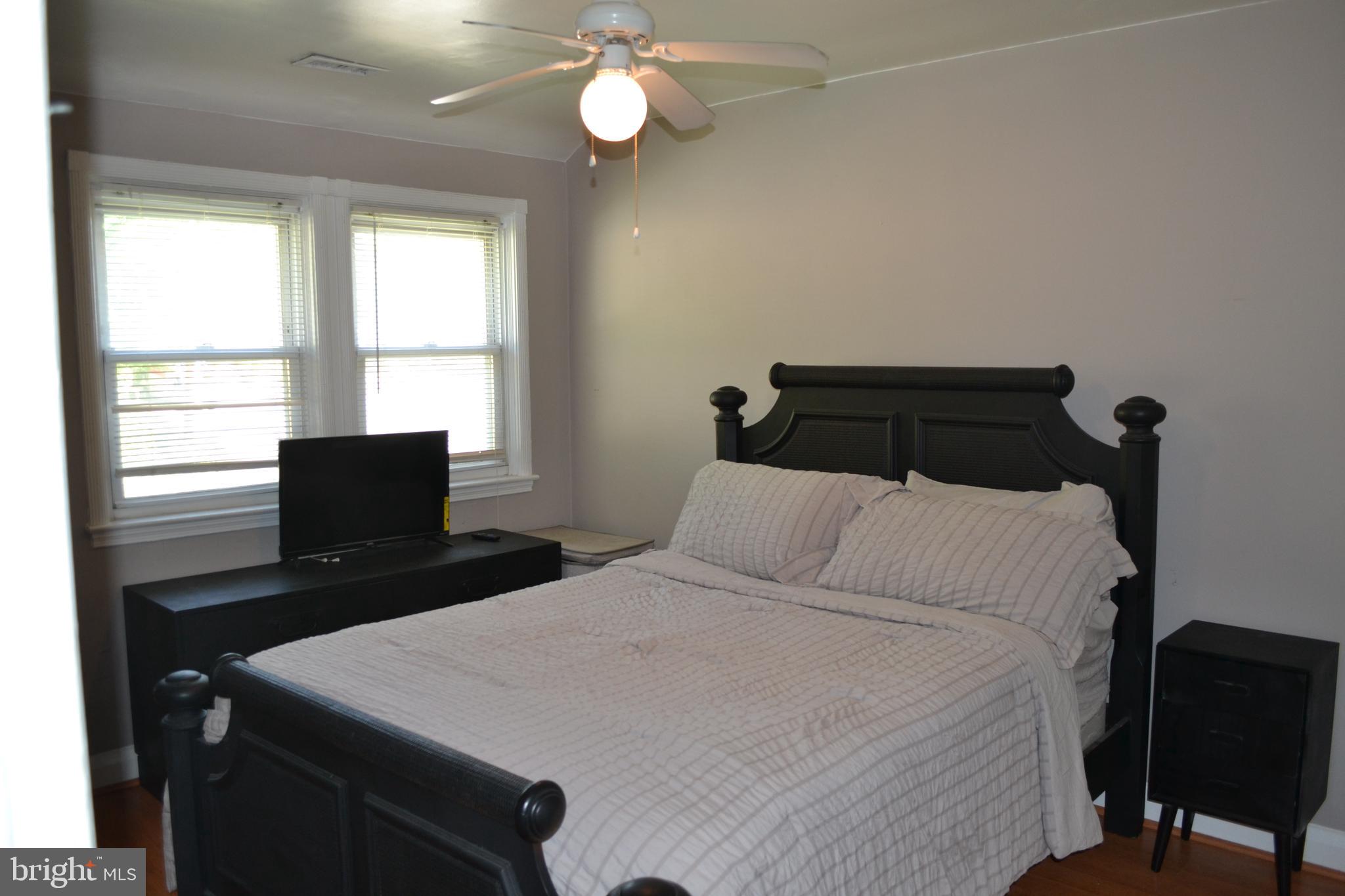 5153 Frederick Avenue Baltimore, MD 21229 - Photo 13 of 29