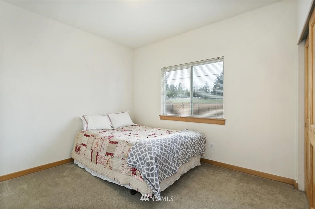 9591 Phillips Road Southeast Port Orchard, WA 98367 - Photo 15 of 20 Gallery Image 15