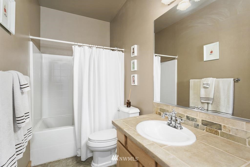 9591 Phillips Road Southeast Port Orchard, WA 98367 - Photo 16 of 20 Gallery Image 16