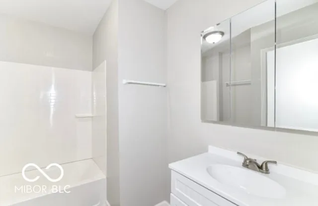 $500,000 | 3739 East Market Street, Indianapolis, IN 46201