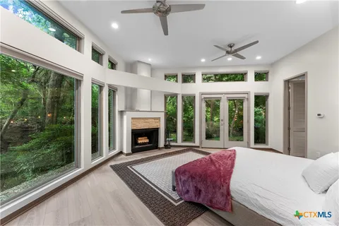$1,200,000 | 3001 White Oak Drive, Temple, TX 76502