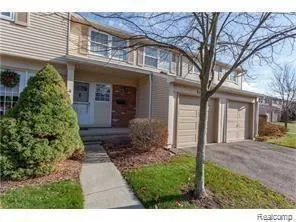 $2,000 | 5117 Buckingham Pl Drive, Troy, MI 48098