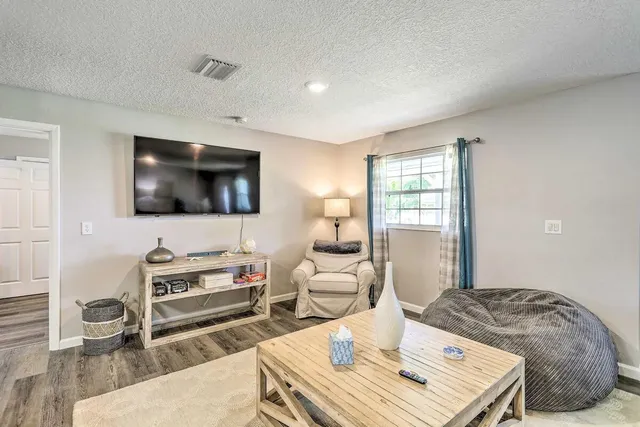 $3,300 | 1293 Fiddler Avenue, Merritt Island, FL 32952