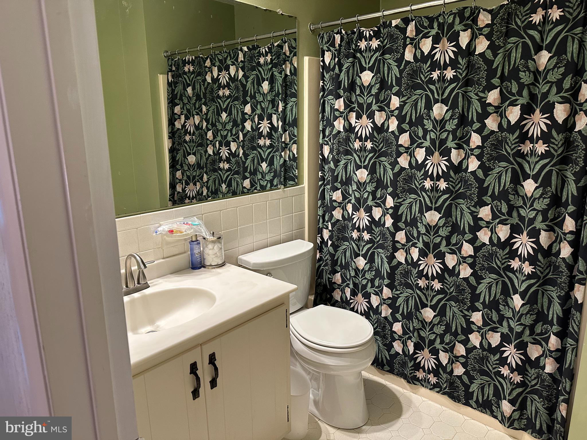 91 Burning Tree Lane Reading, PA 19607 - Photo 19 of 28 Main Bathroom