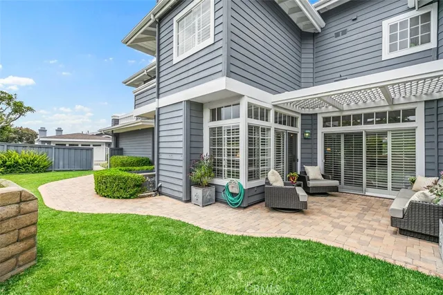 $2,300,000 | 3510 Lilac Avenue, Unit 13, Corona del Mar, CA 92625