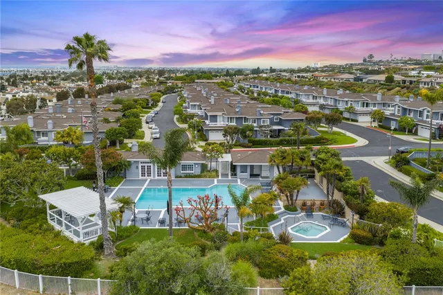 $2,300,000 | 3510 Lilac Avenue, Unit 13, Corona del Mar, CA 92625