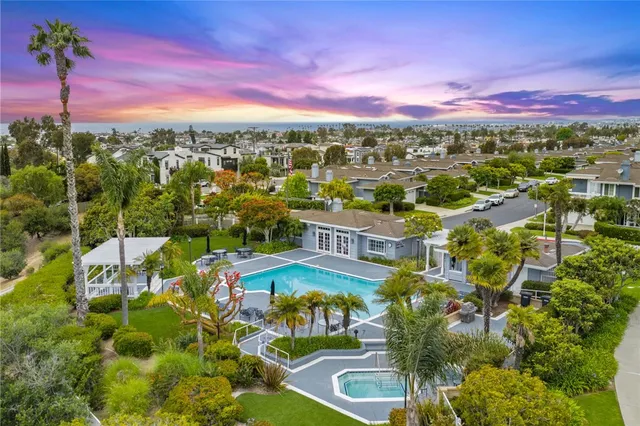 $2,300,000 | 3510 Lilac Avenue, Unit 13, Corona del Mar, CA 92625