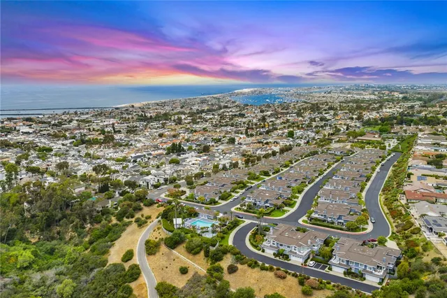 $2,300,000 | 3510 Lilac Avenue, Unit 13, Corona del Mar, CA 92625