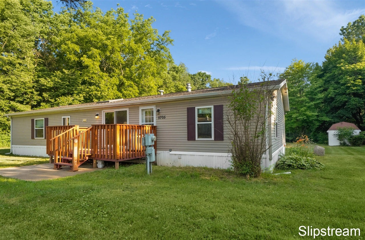 5705 East Riverside Drive Lyons, MI 48851 - Photo 27 of 33 Gallery Image 27
