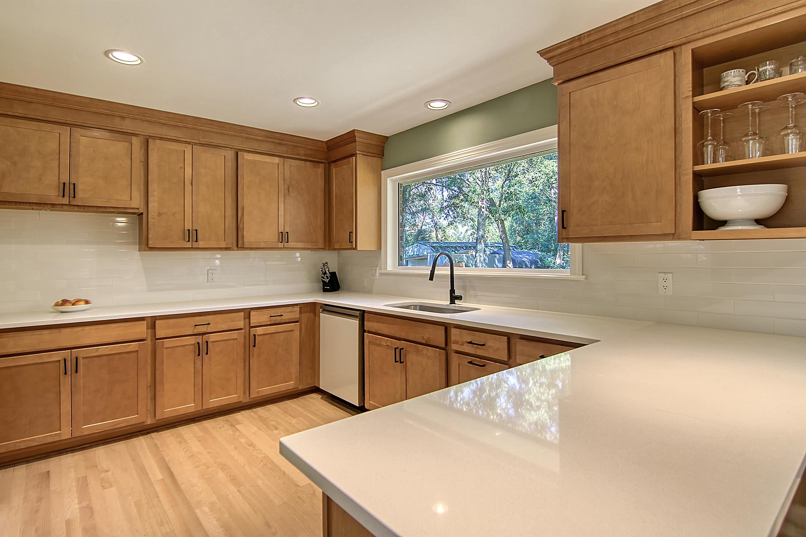 1248 Robin Road Mount Pleasant, SC 29464 - Photo 13 of 48 CREM_1248 Robin Road_026