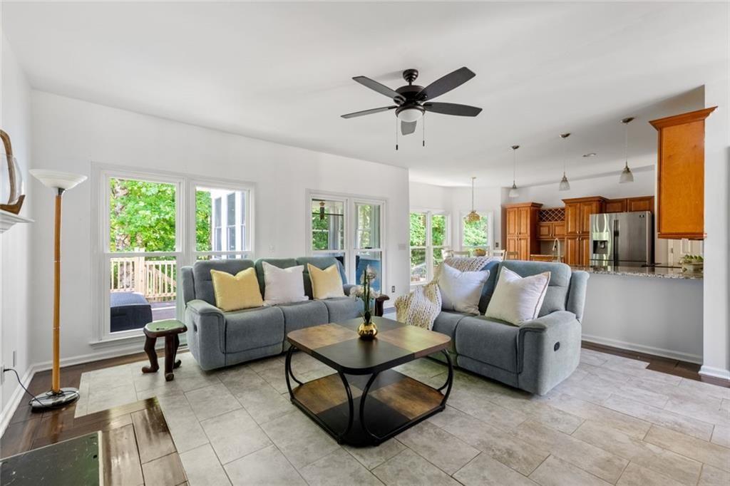 2932 Sunset View Circle Suwanee, GA 30024 - Photo 14 of 54
