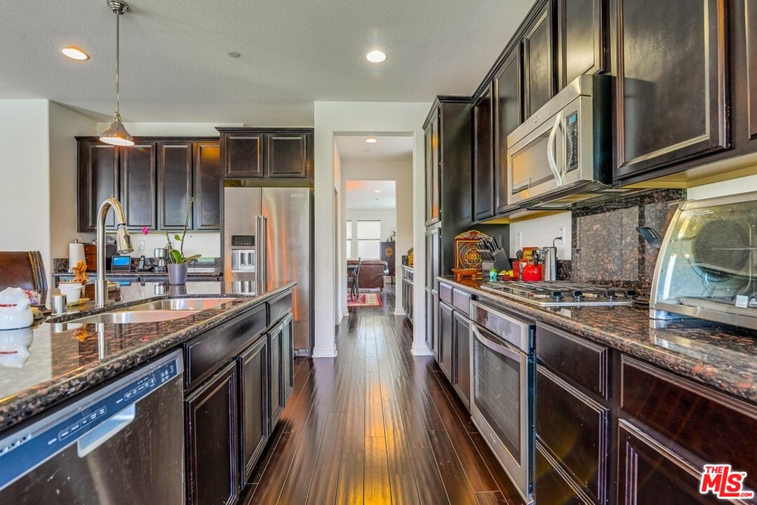 4986 Golden Ridge Place Rancho Cucamonga, CA 91739 - Photo 2 of 20