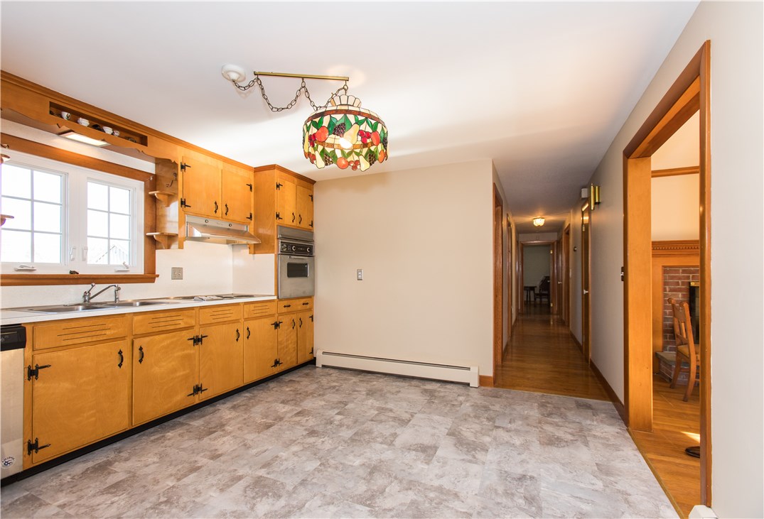 53 Kingswood Road Bristol, RI 02809 - Photo 8 of 29 Gallery Image 8