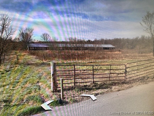 6183 East Motsinger Road Pekin, IN 47165 - Photo 2 of 4