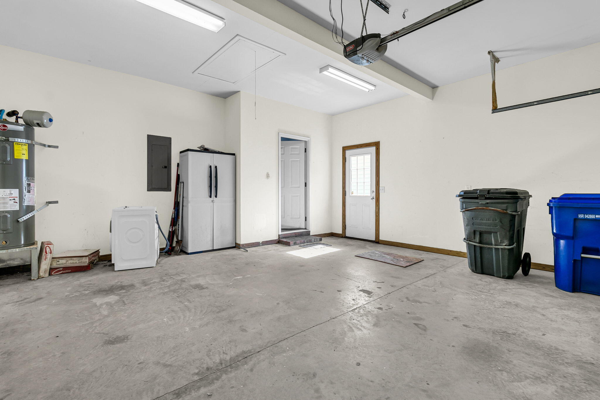 7744 Fayetteville Road North Charleston, SC 29418 - Photo 29 of 29 garage
