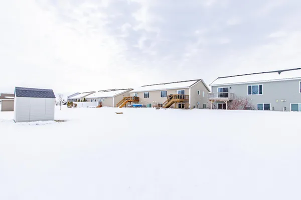 $289,900 | 1420 Goldenwood Drive, West Fargo, ND 58078