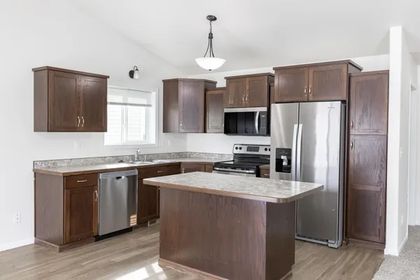 $289,900 | 1420 Goldenwood Drive, West Fargo, ND 58078