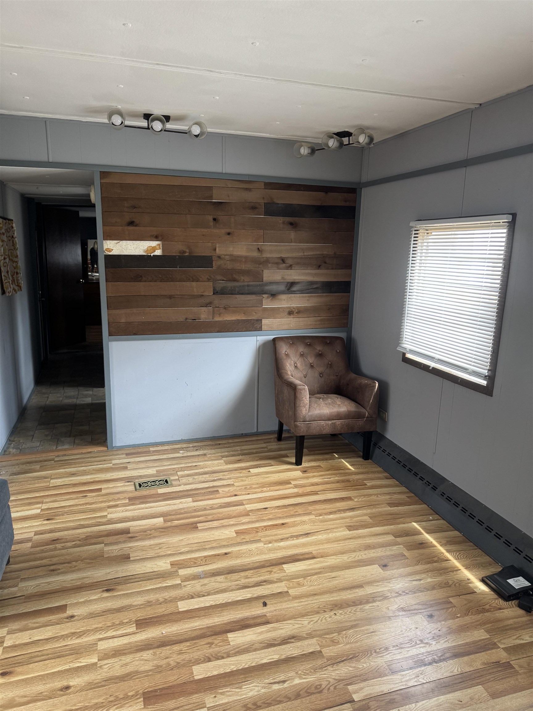 8 Dor Auf Radar Road Wilmington, VT 05363 - Photo 3 of 5