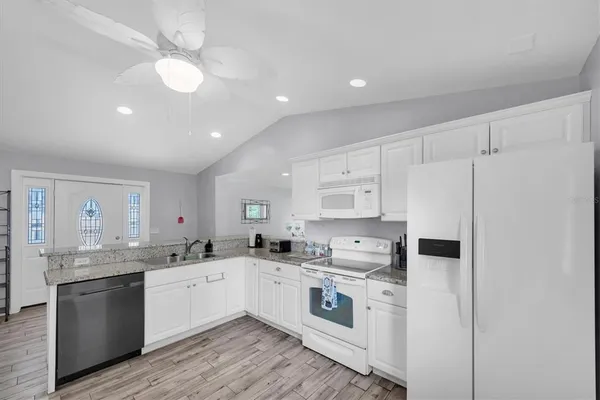 $799,900 | 819 10th Street Southwest, Largo, FL 33770