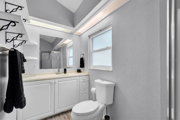 $799,900 | 819 10th Street Southwest, Largo, FL 33770
