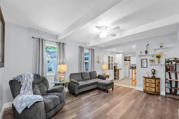 $799,900 | 819 10th Street Southwest, Largo, FL 33770