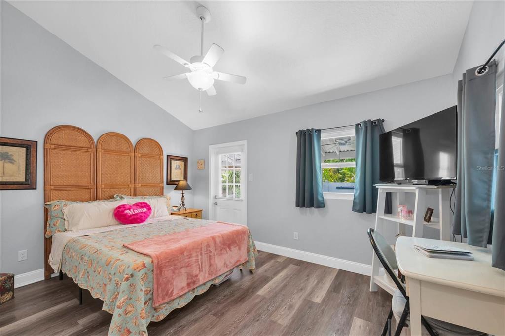 819 10th Street Southwest Largo, FL 33770 - Photo 52 of 85