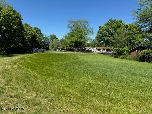 $137,500 | 214 5th Avenue North, Baxter, TN 38544