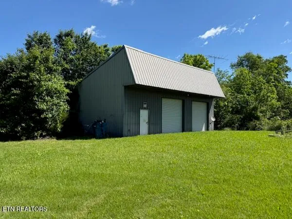 $137,500 | 214 5th Avenue North, Baxter, TN 38544