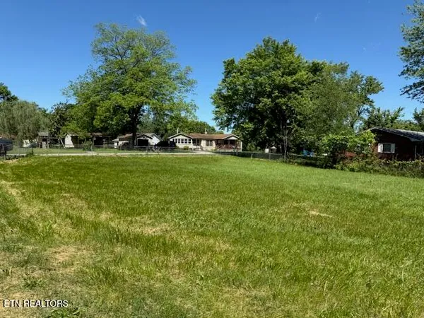 $137,500 | 214 5th Avenue North, Baxter, TN 38544