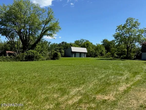 $137,500 | 214 5th Avenue North, Baxter, TN 38544