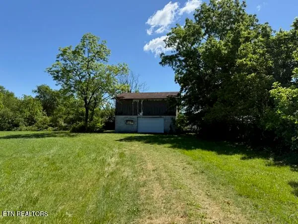 $137,500 | 214 5th Avenue North, Baxter, TN 38544