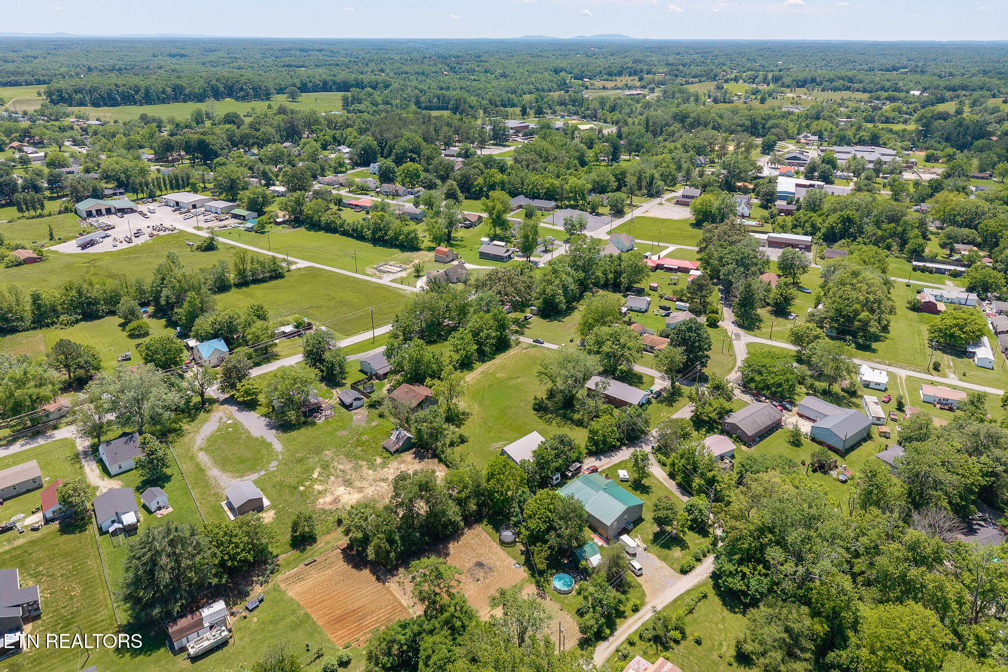 214 5th Avenue North Baxter, TN 38544 - Photo 8 of 20 DJI_20250522132304_0074_D