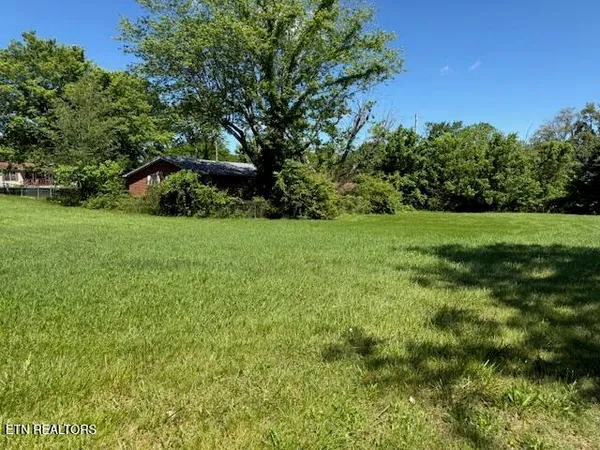 $137,500 | 214 5th Avenue North, Baxter, TN 38544