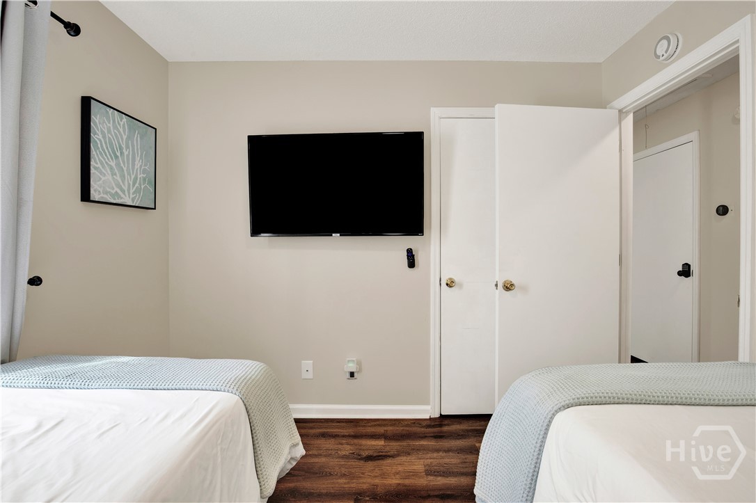 12 Oyster Catcher Lane Savannah, GA 31410 - Photo 11 of 40