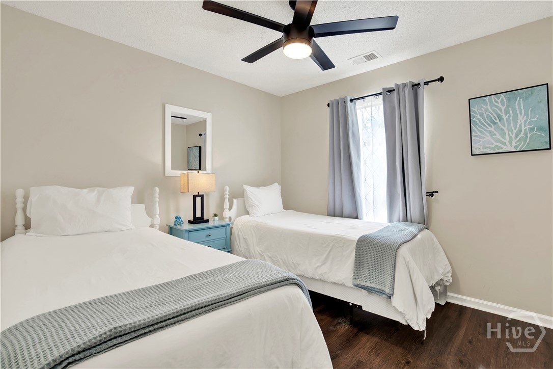 12 Oyster Catcher Lane Savannah, GA 31410 - Photo 9 of 40