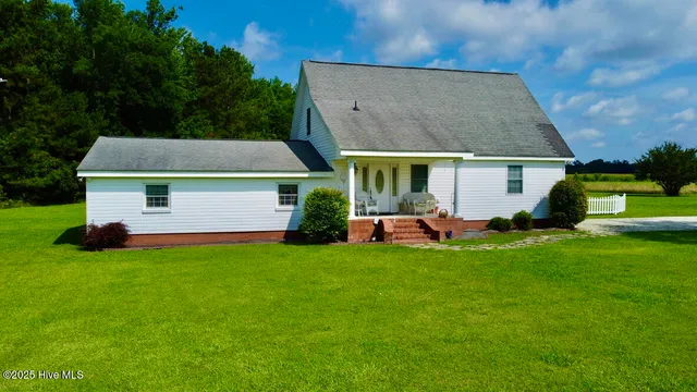 $405,000 | 1791 Dover Fort Barnwell Road, Dover, NC 28526